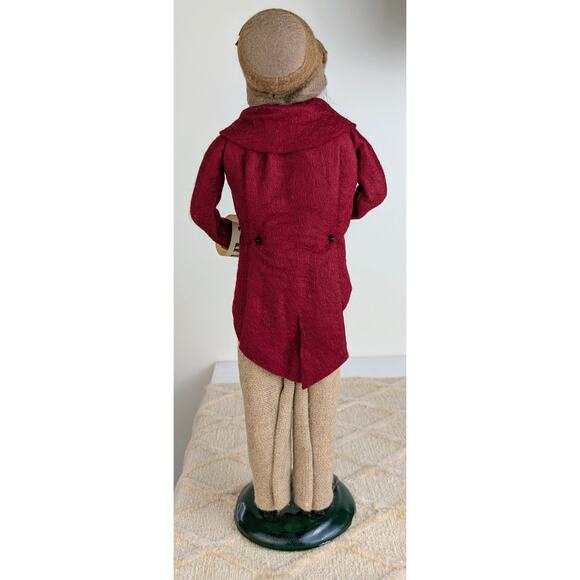 Byers' Choice Caroler Vintage 1991 Man with Music Scroll Red Tailcoat Christmas - Picture 5 of 7